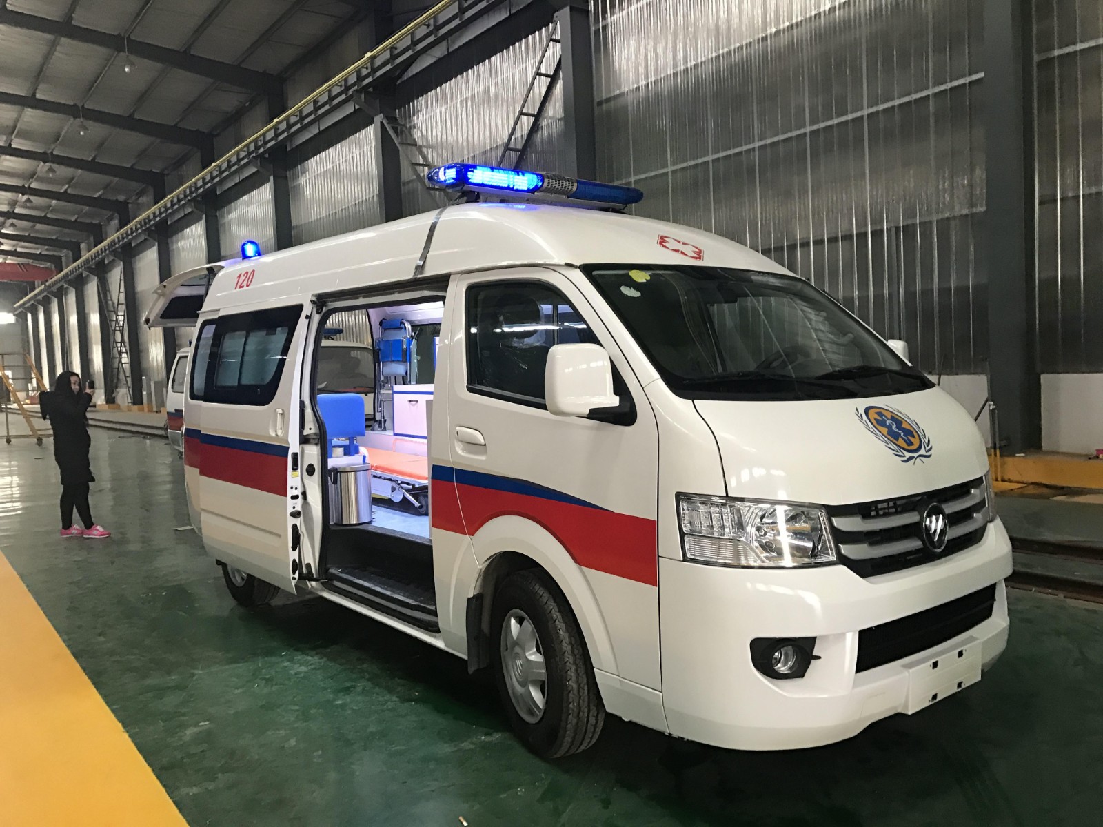 大石桥市救护车转院